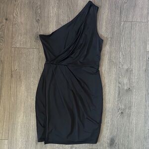 Forever 21 Chic Black One-Shoulder Dress